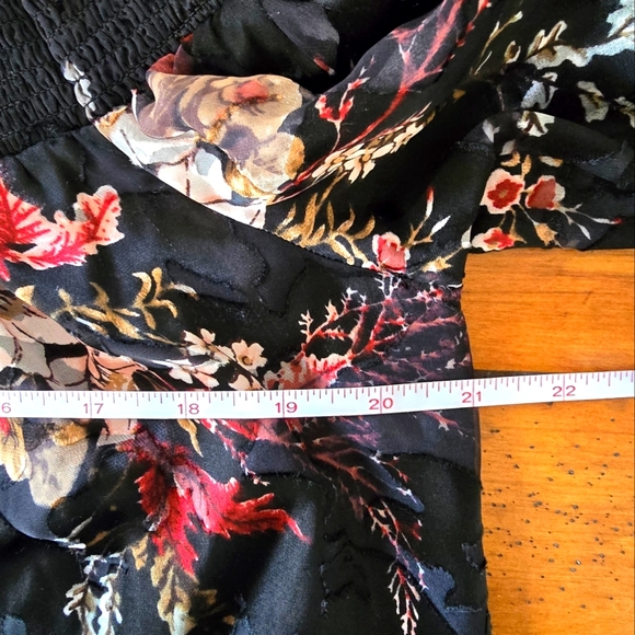 NWT White House Black Market Off Shoulder Blouse - Picture 11 of 15